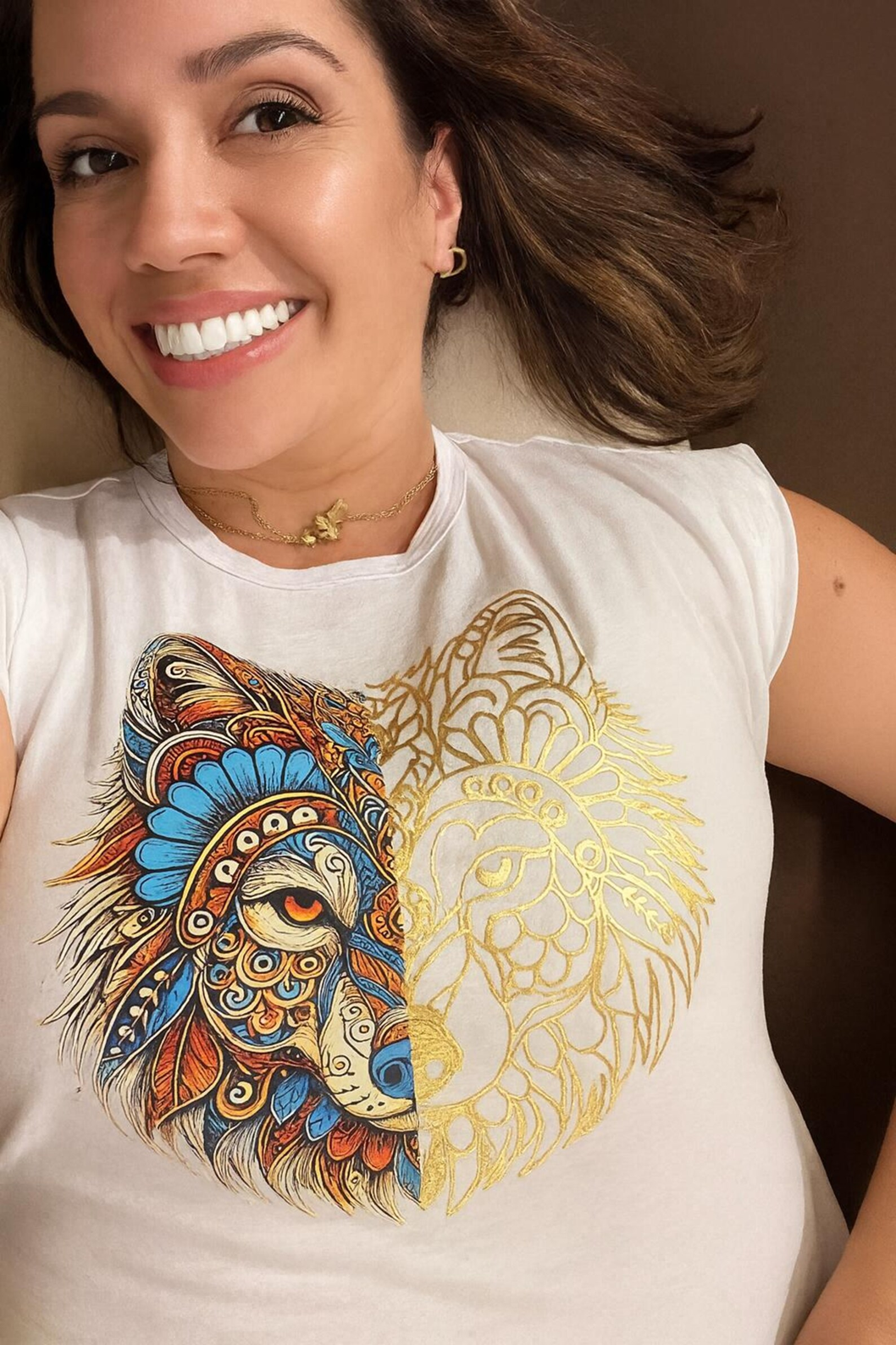 Beautifull designs T-shirt for woman Wolf Gold Trending