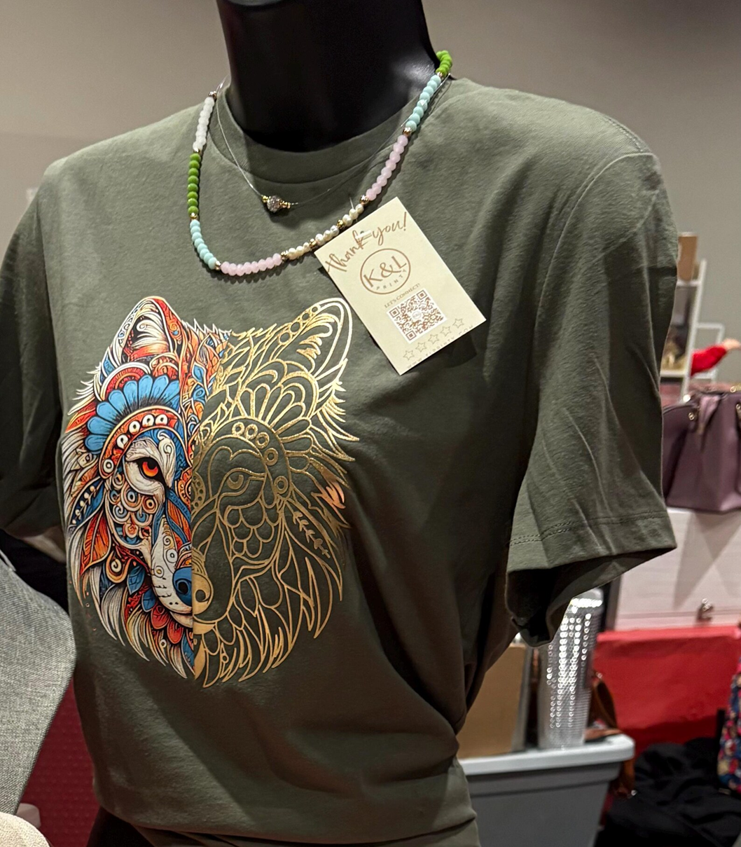 Beautifull designs T-shirt for woman Wolf Gold Trending